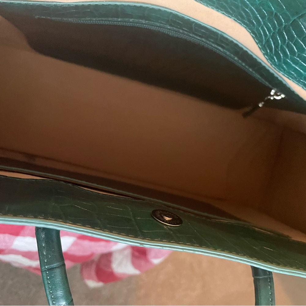 Structured Croc-Embossed Tote Bag in Dark Green - Picture 2 of 3